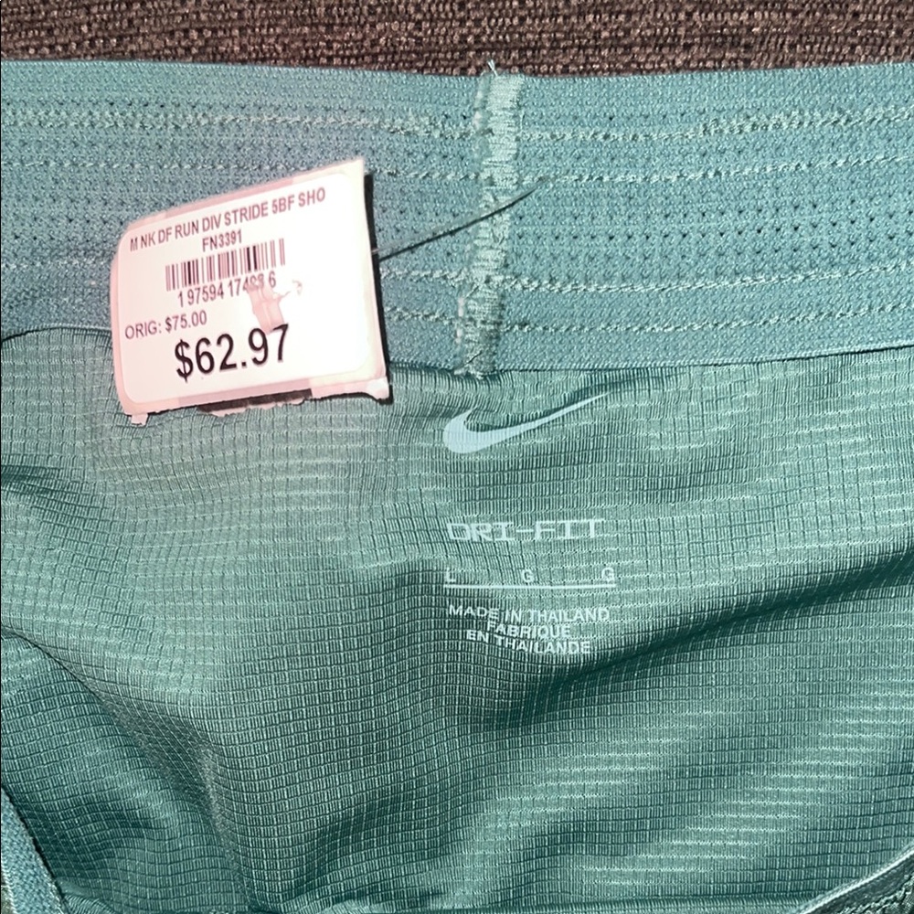 Nike Green Dri-FIT Athletic Shorts - Picture 4 of 7